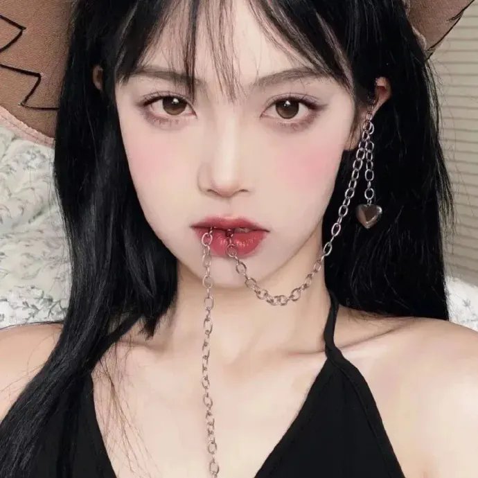 罗美雪妮黛的美丽与哀愁